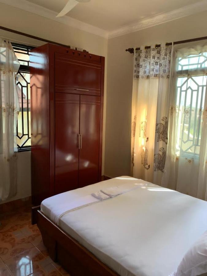 קיגומה Coast View Resort מראה חיצוני תמונה